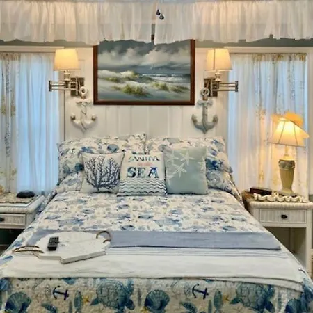 Coastal Imagination Oasis Hotel